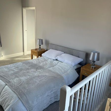 Brady'S Glastonbury Beautiful Pad Great Location! ภายนอก รูปภาพ