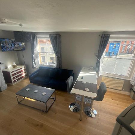 Brady'S Glastonbury Beautiful Pad Great Location! ภายนอก รูปภาพ