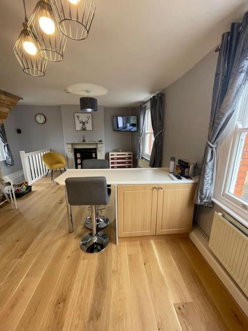 Brady'S Glastonbury Beautiful Pad Great Location! ภายนอก รูปภาพ